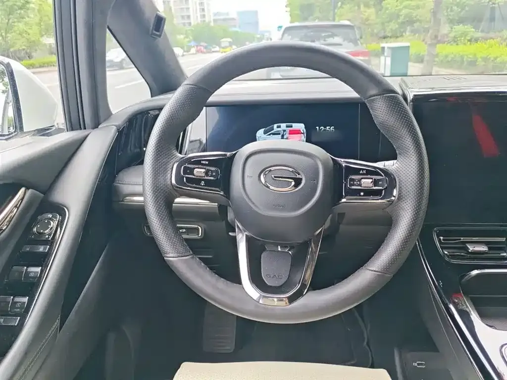 GAC Motor Trumpchi M8 — фото 9