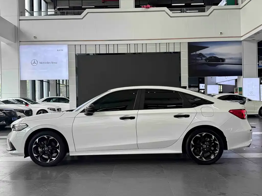 Honda Civic — фото 4