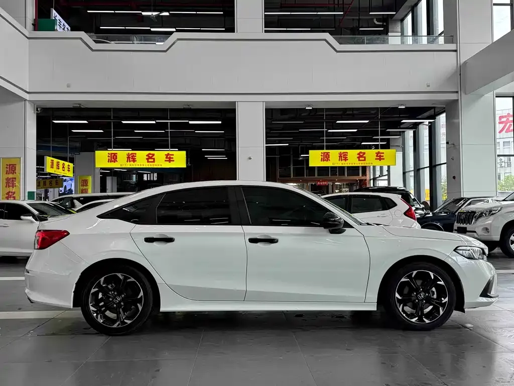 Honda Civic — фото 10