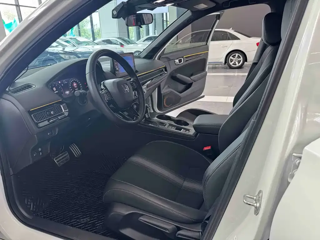 Honda Civic — фото 8