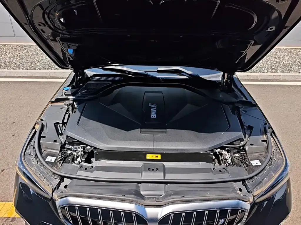 BMW i5 2025 из CN, фото 9