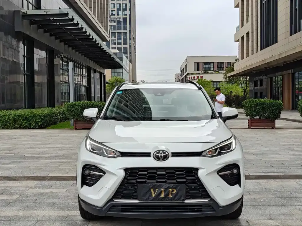 Toyota Wildlander — фото 1