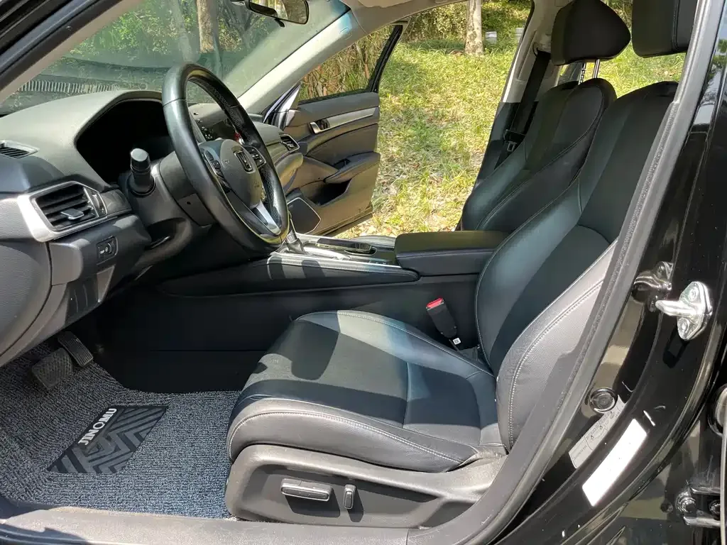 Honda Accord — фото 2