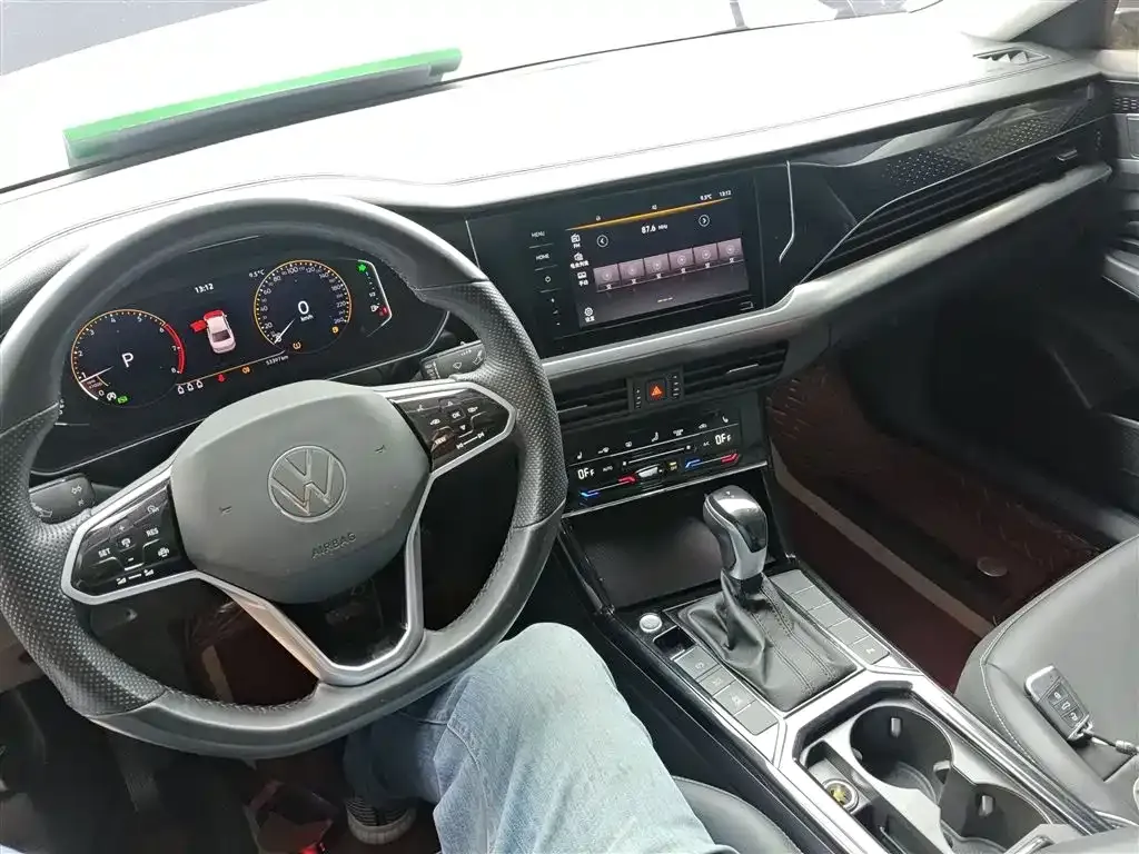 Volkswagen Passat — фото 4
