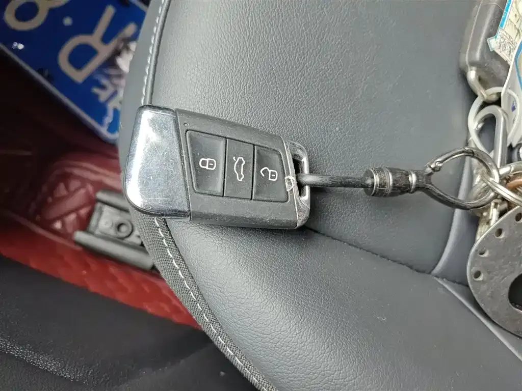 Volkswagen Passat — фото 6