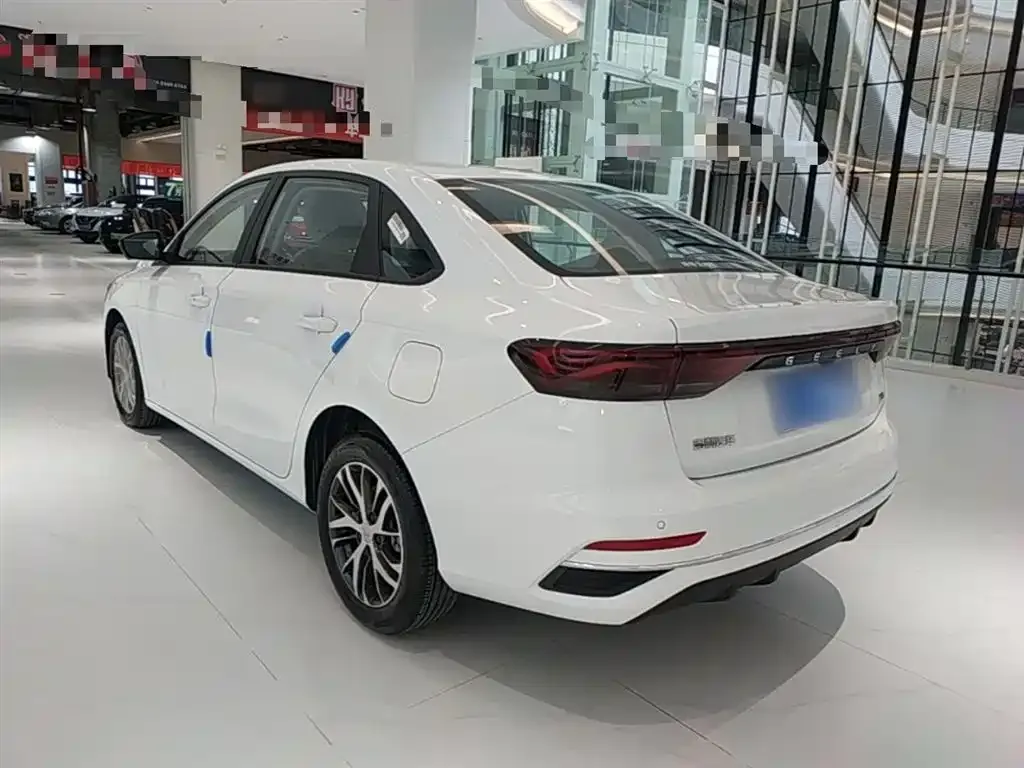 Geely Emgrand 2026 из CN, фото 2