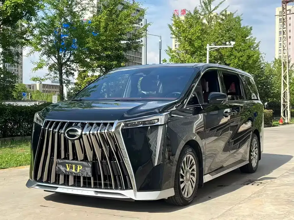 GAC Motor Trumpchi M8 — фото 1