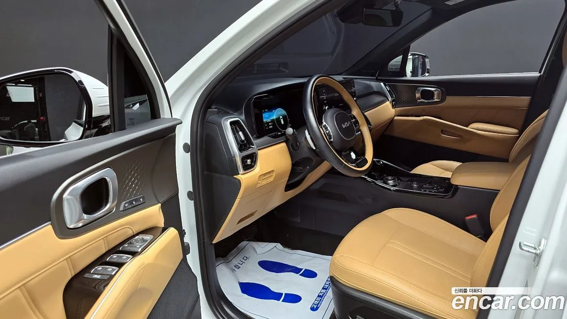 Kia Sorento — фото 9