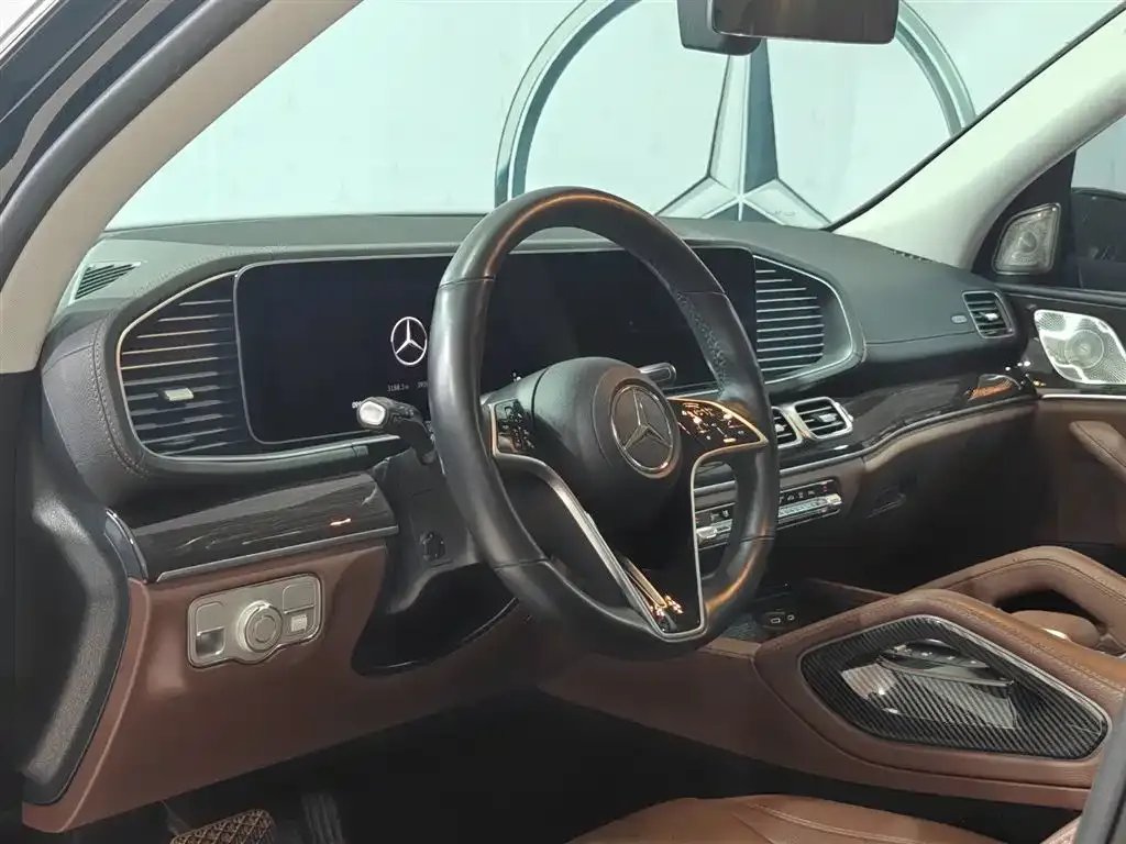 Mercedes-Benz GLE — фото 6