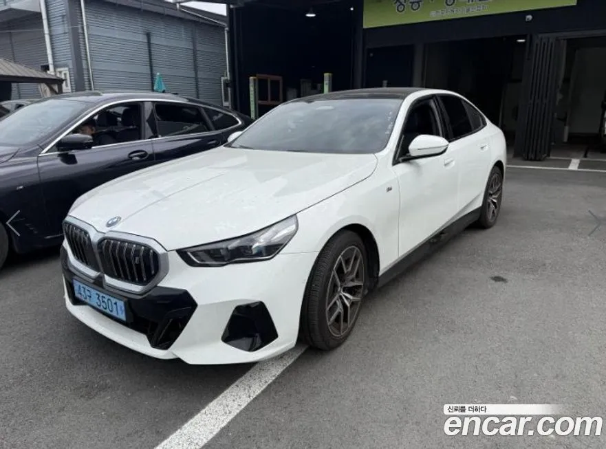 BMW i5 2024 из KR, фото 2