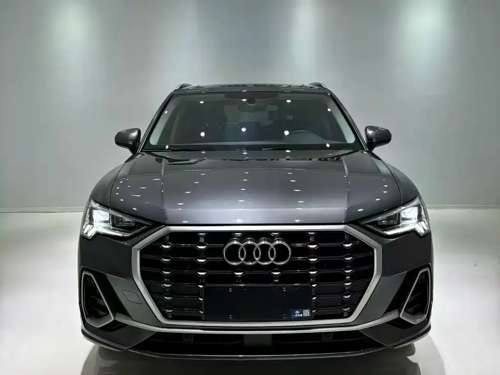 Audi Q3 — фото 7