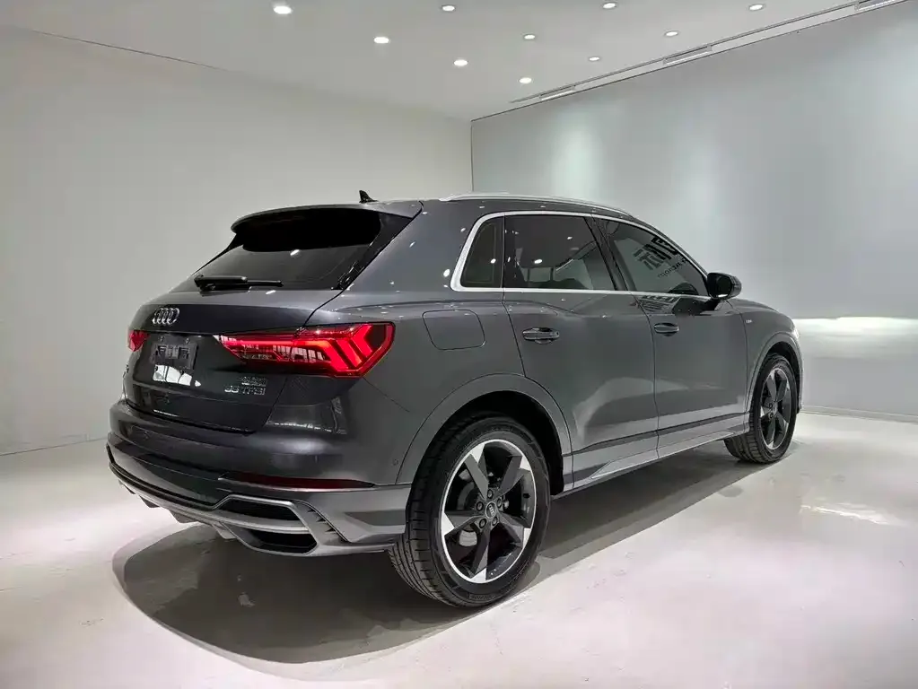 Audi Q3 — фото 2