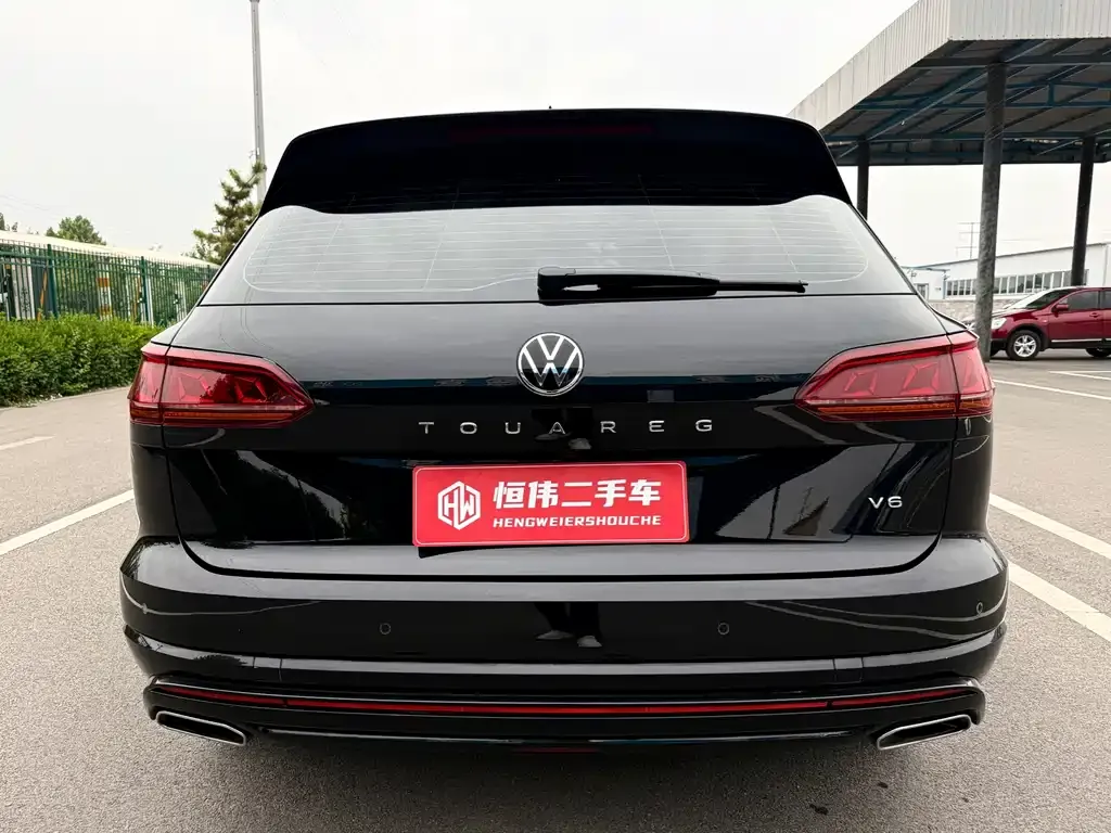 Volkswagen Touareg — фото 4