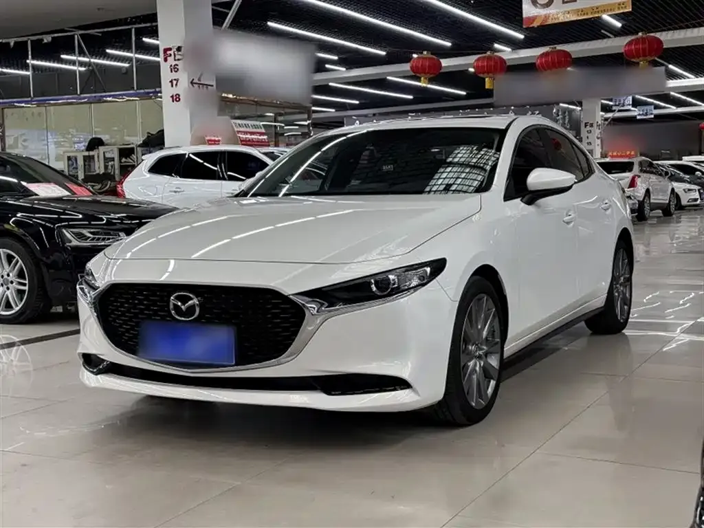 Mazda 3 Axela — фото 10