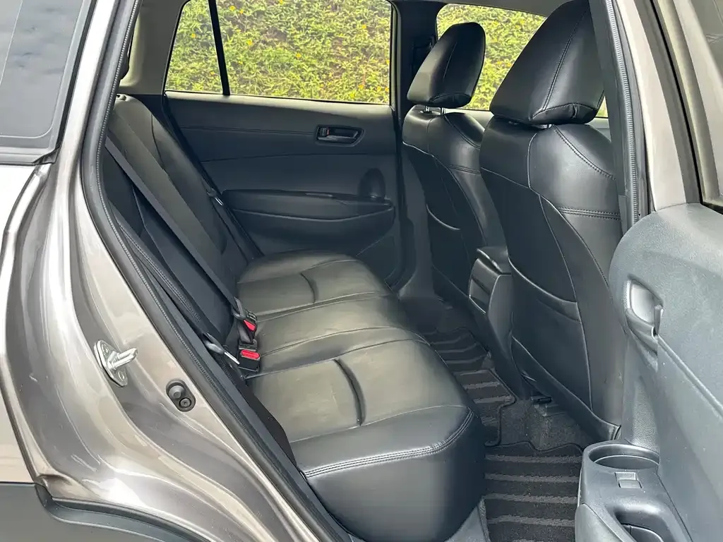 Toyota Corolla Cross — фото 3