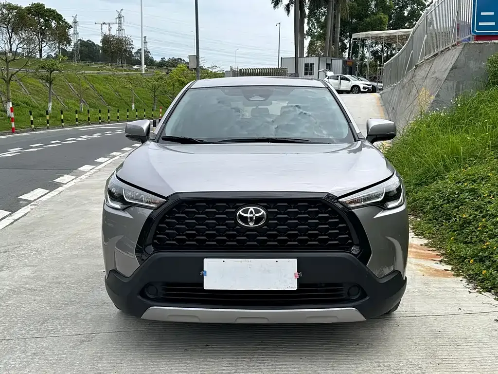 Toyota Corolla Cross — фото 4