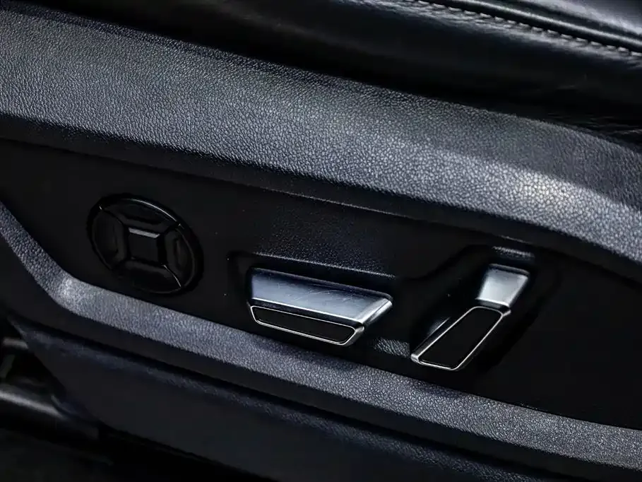 Audi Q6 2024 из CN, фото 10
