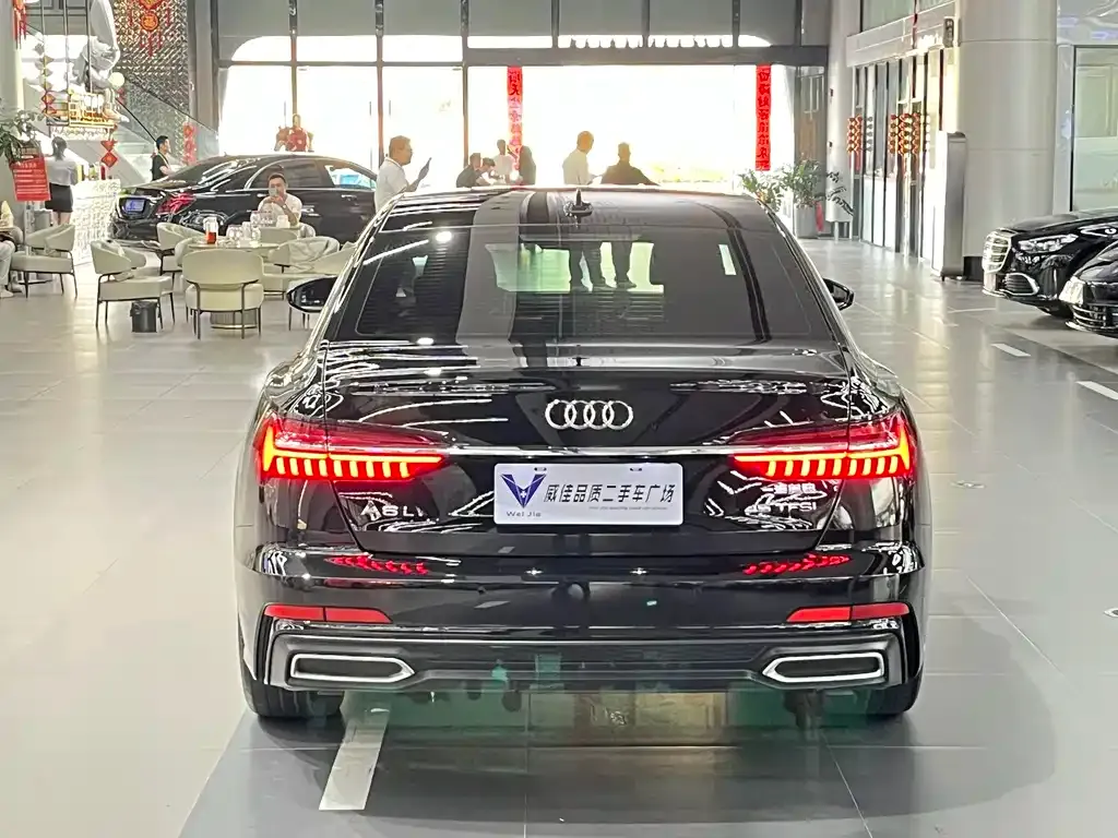 Audi A6L — фото 7