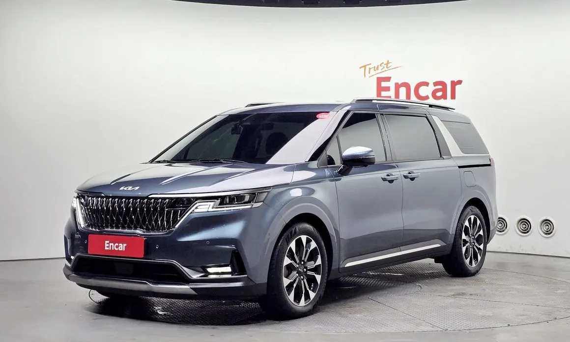 Kia Carnival — фото 1