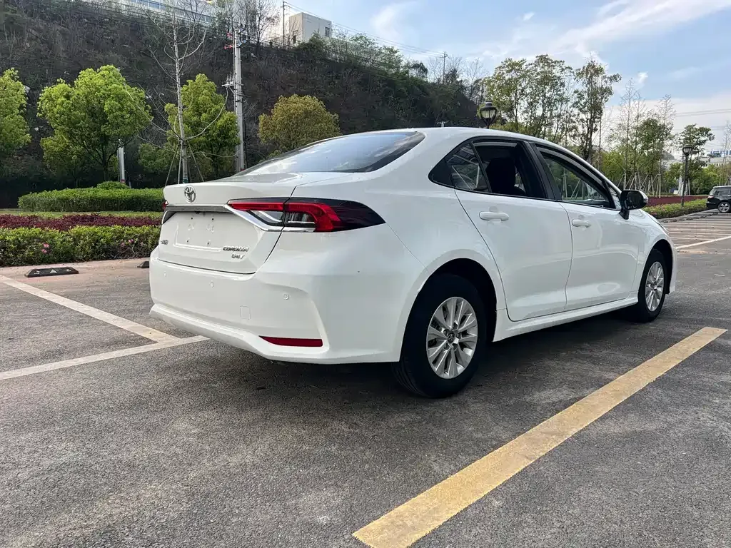 Toyota Corolla 2023 из CN, фото 5