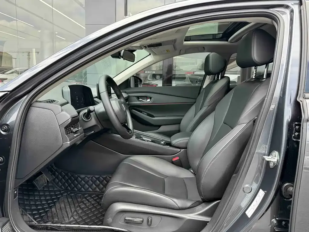 Honda Accord 2023 из CN, фото 2
