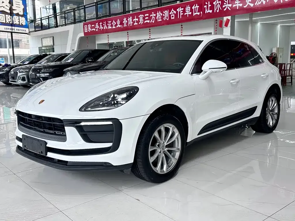 Porsche Macan — фото 1