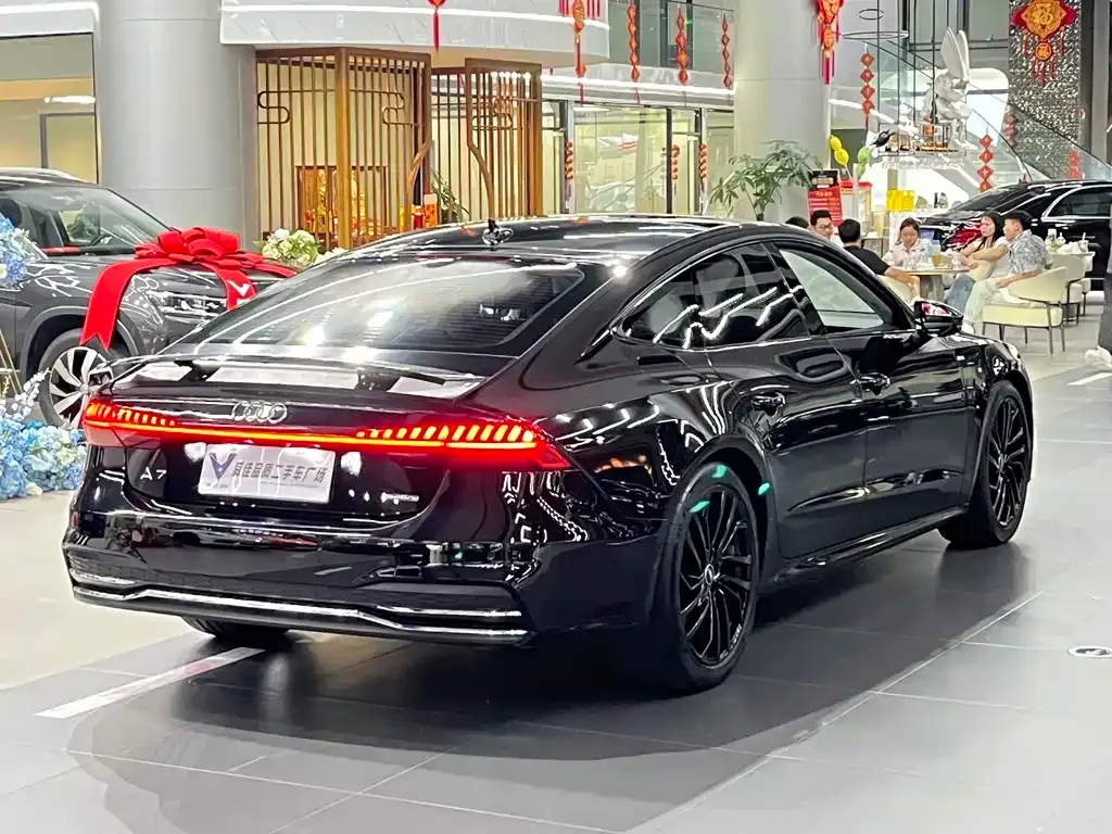 Audi A7 — фото 8