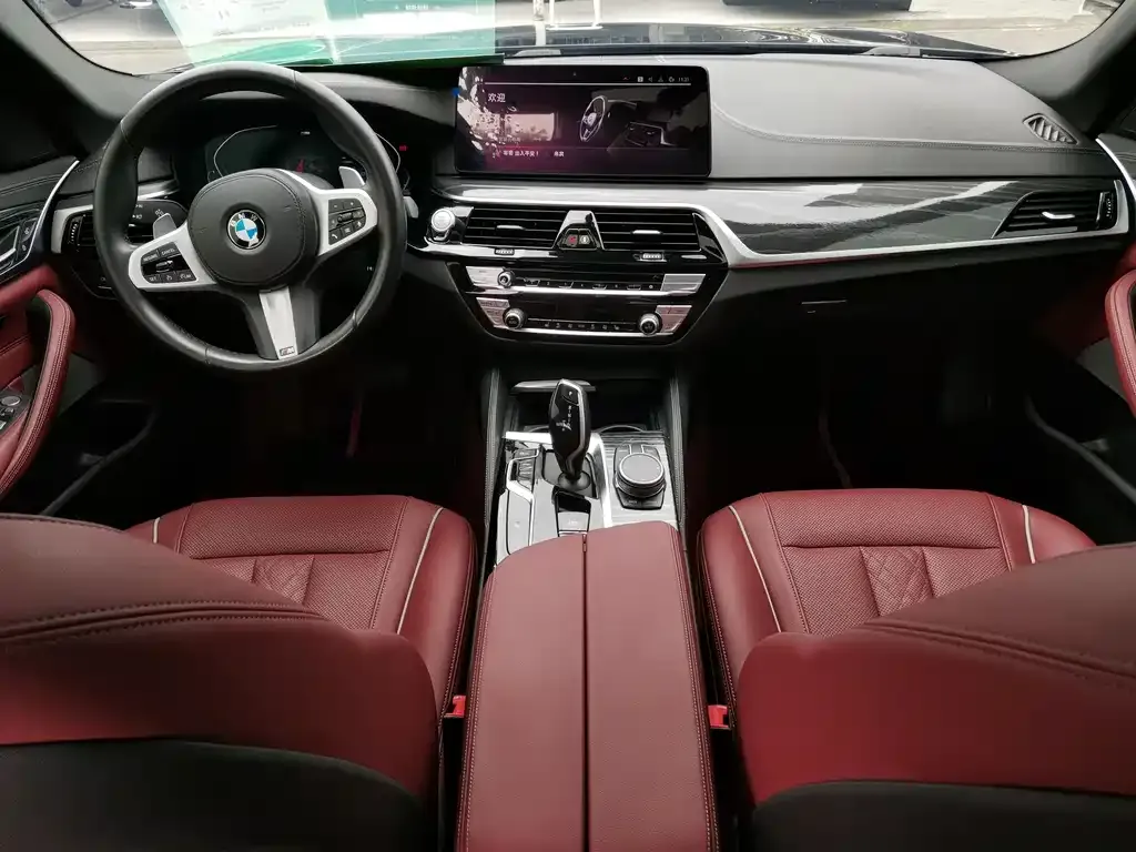 BMW 5 Series — фото 9