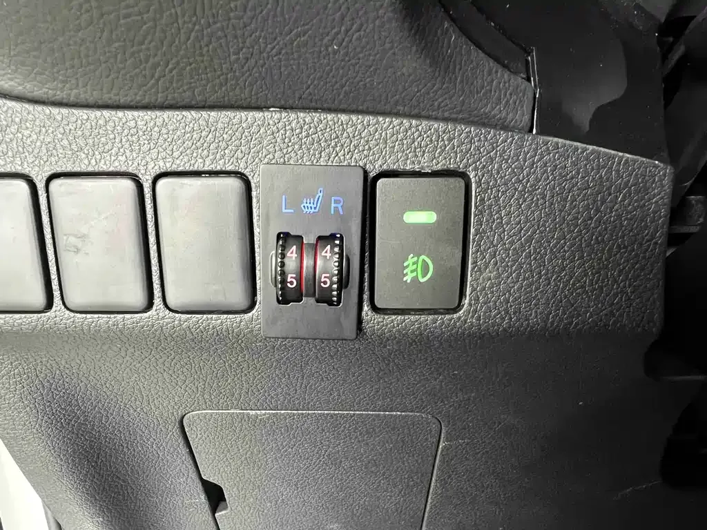 Mitsubishi Outlander — фото 10