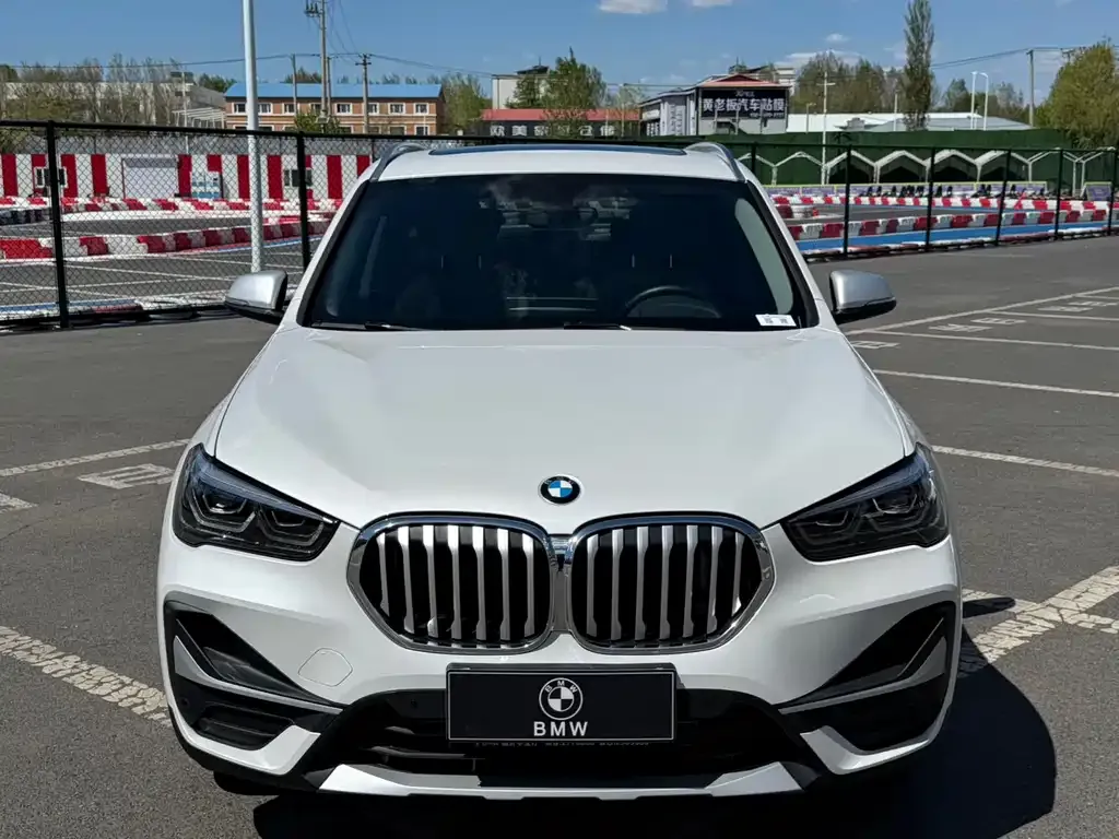 BMW X1 — фото 6