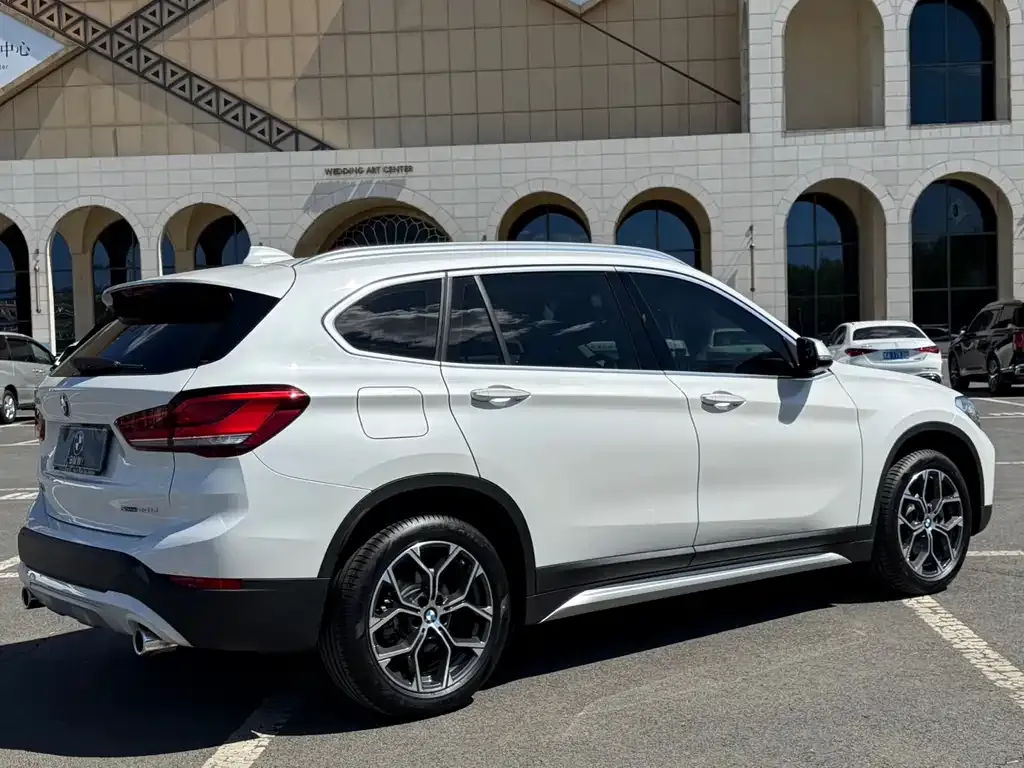 BMW X1 — фото 4
