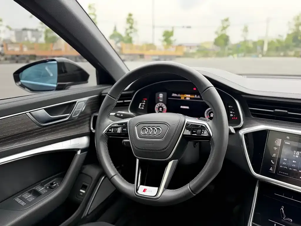 Audi A6L — фото 3