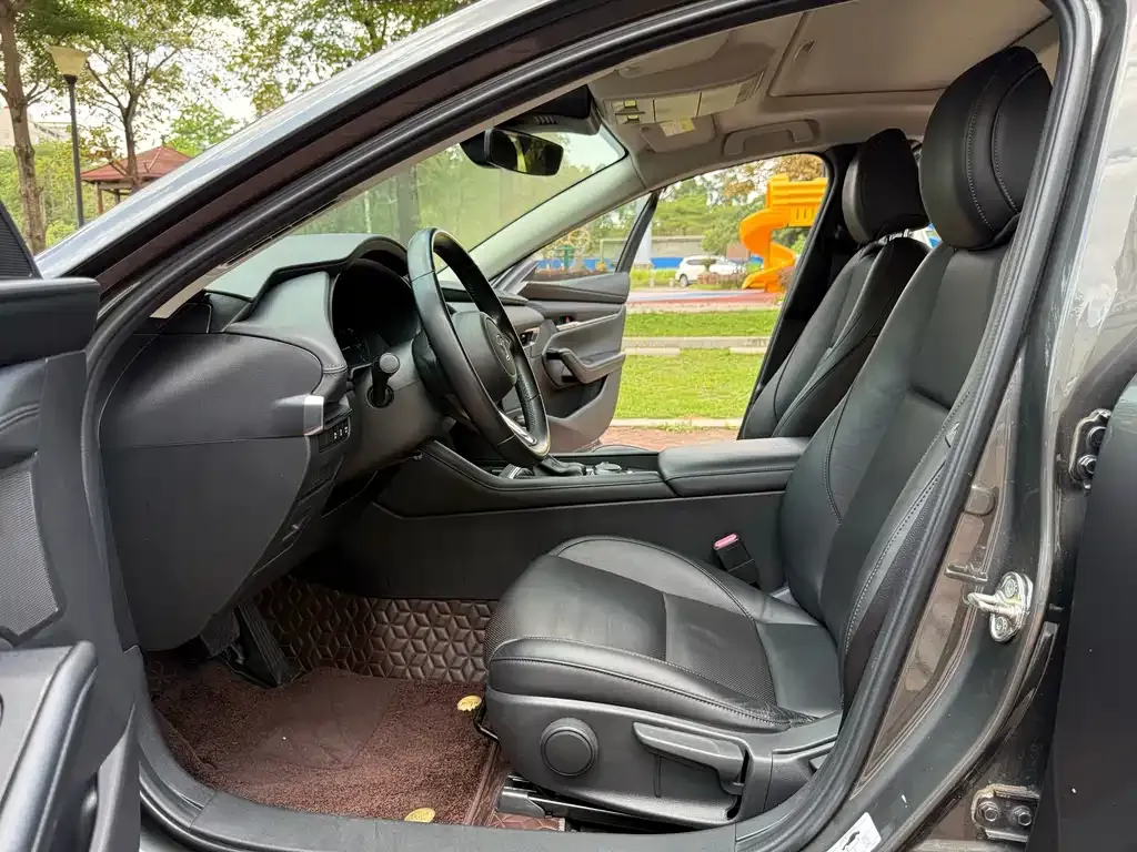 Mazda 3 Axela 2021 из CN, фото 6
