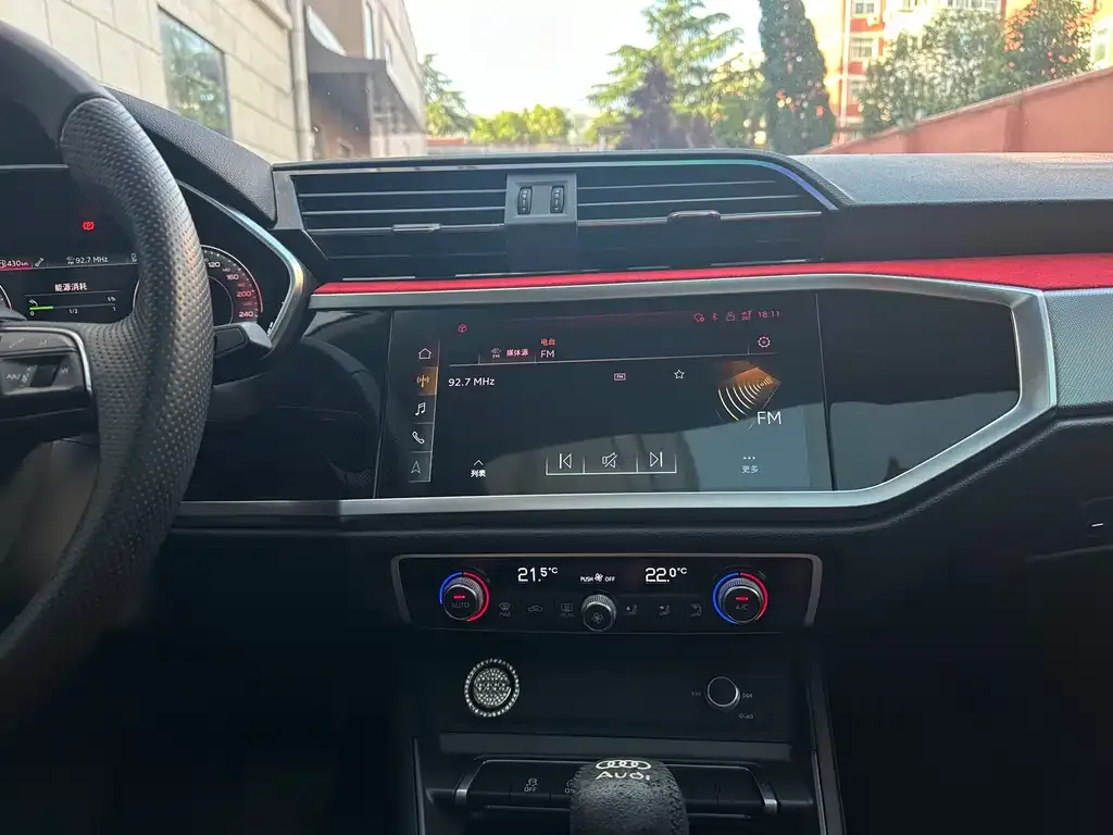 Audi Q3 Sportback — фото 4