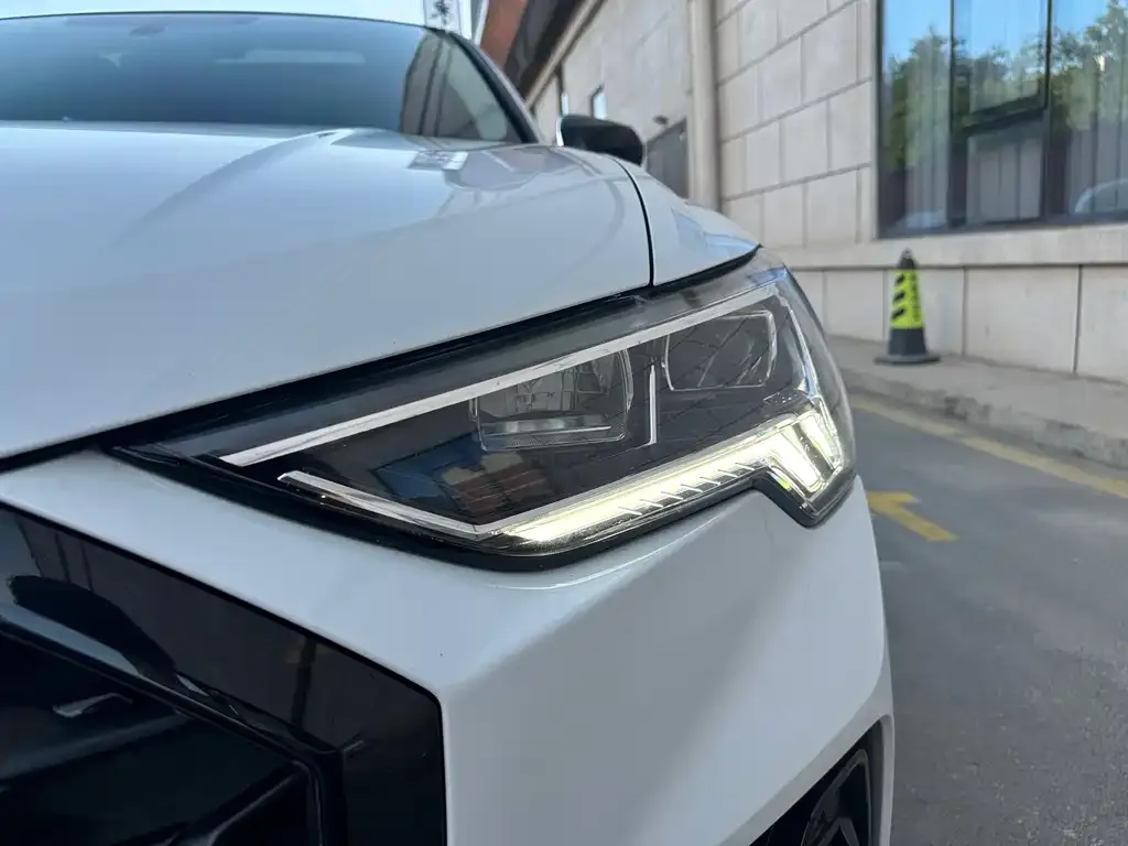 Audi Q3 Sportback — фото 2