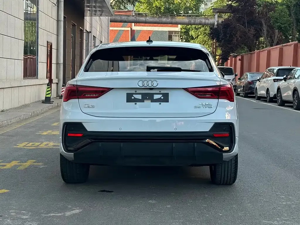Audi Q3 Sportback — фото 6