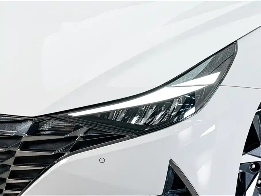 Hyundai Elantra 2022 из CN, фото 6