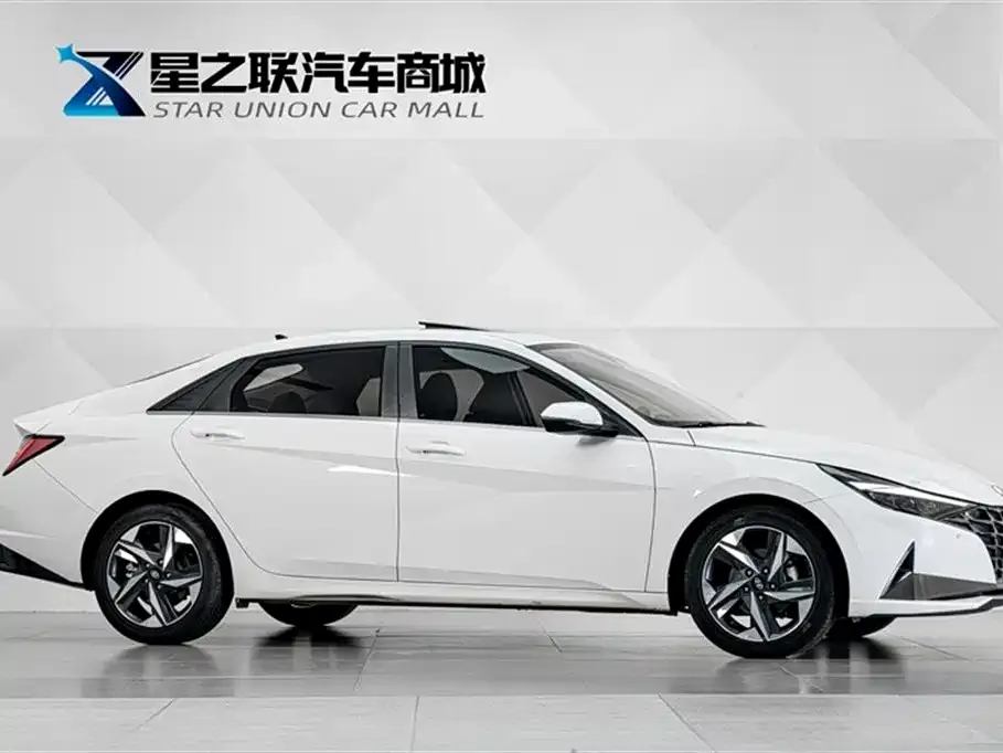 Hyundai Elantra 2022 из CN, фото 5