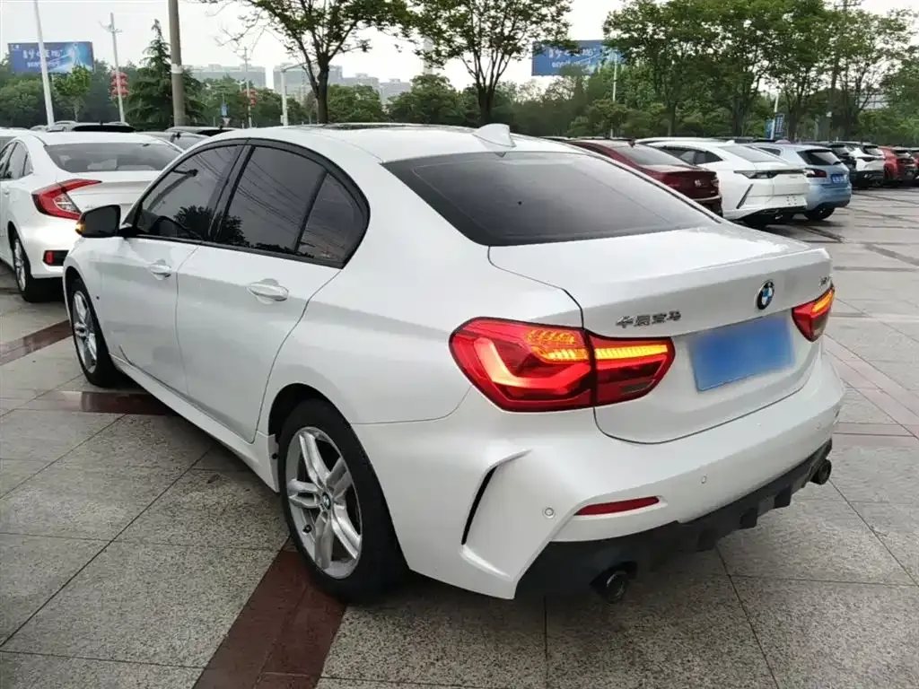 BMW 1 Series 2021 из CN, фото 6