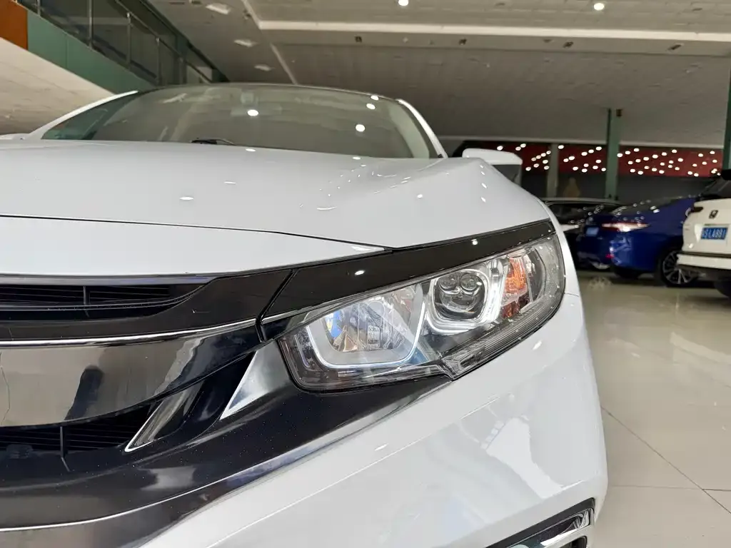 Honda Civic — фото 3
