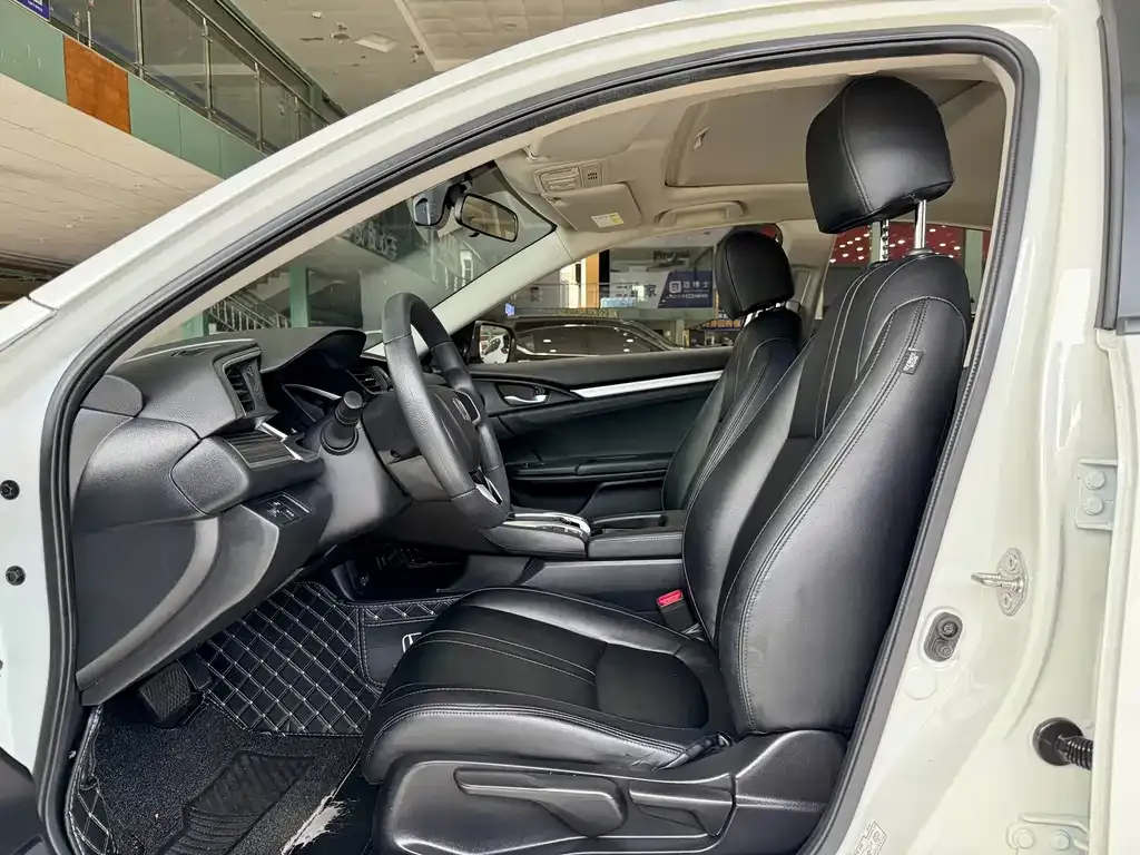 Honda Civic — фото 4