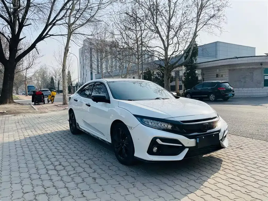 Honda Civic — фото 10