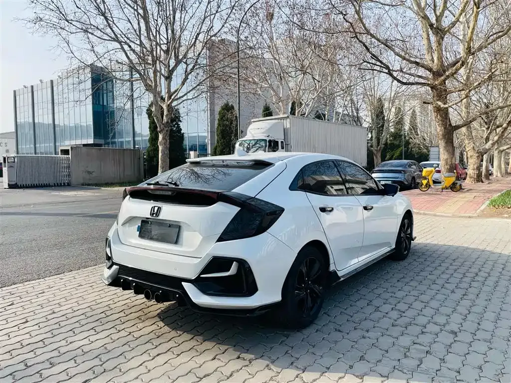 Honda Civic — фото 7