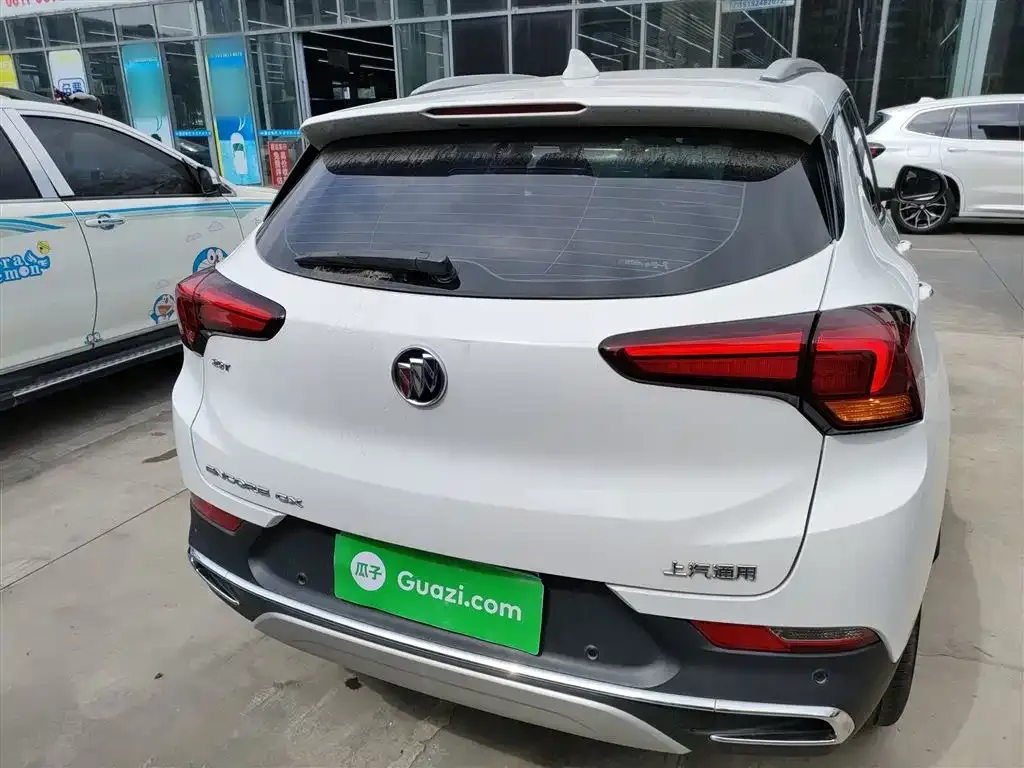 Buick Encore GX 2023 из CN, фото 2