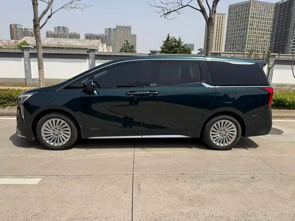 Buick Century 2023 из CN, фото 3