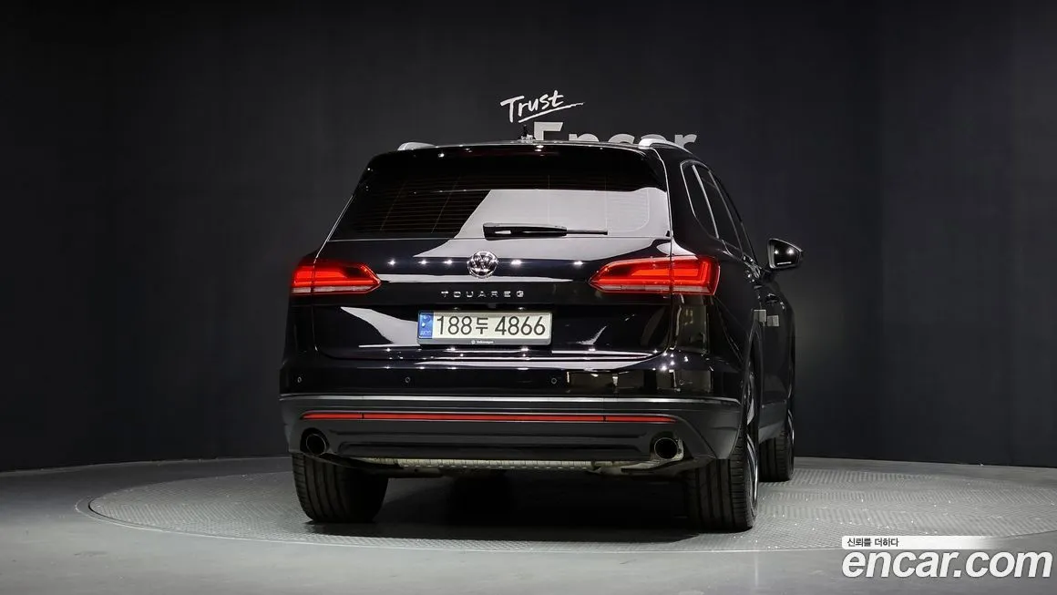 Volkswagen Touareg 2021 из KR, фото 2