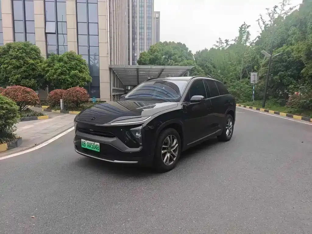 NIO ES6