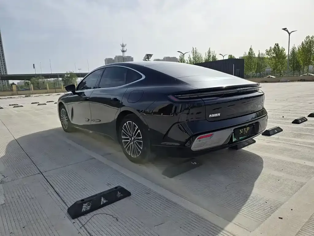 Geely Galaxy Xingyao 8 2025 из CN, фото 5