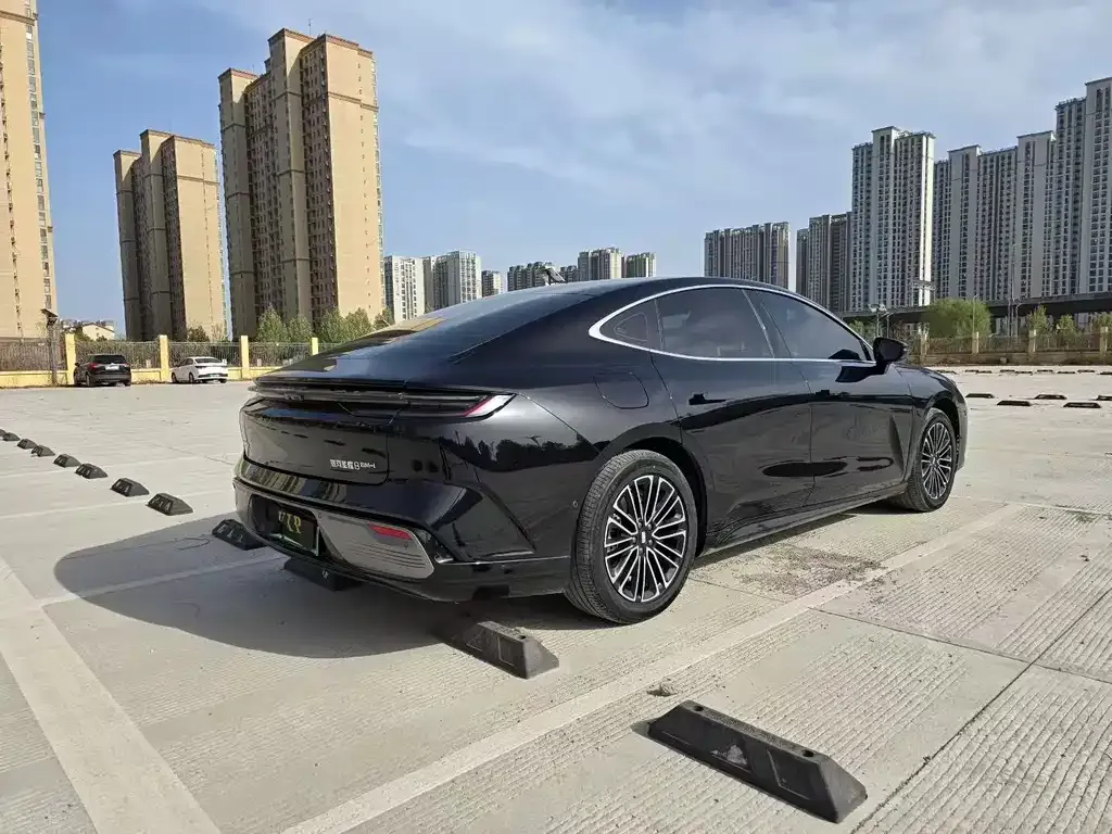 Geely Galaxy Xingyao 8 2025 из CN, фото 8