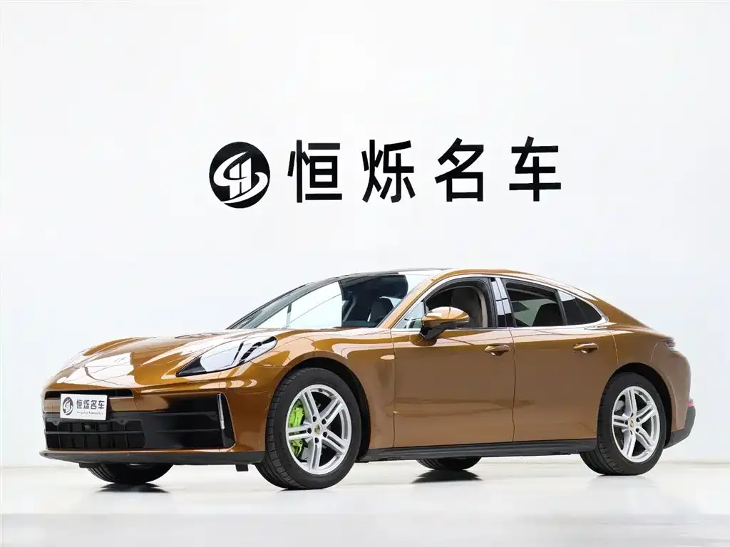 Porsche Panamera — фото 1